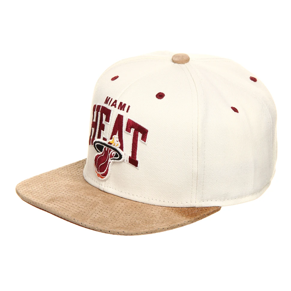 Mitchell & Ness - Miami Heat NBA Cross Over Snapback Cap