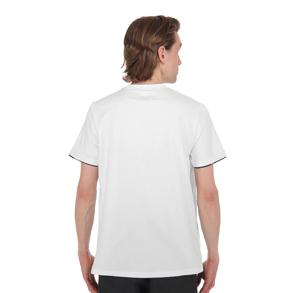 Fred Perry - Drakes Handkerchief Pocket T-Shirt