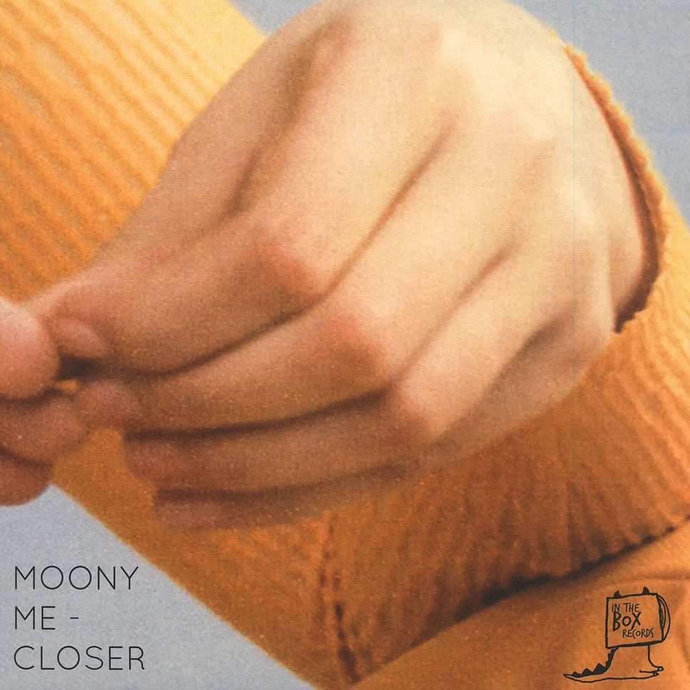 Moony Me - Closer (To The Edge)