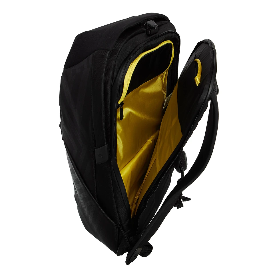 The North Face - Access 22L Backpack