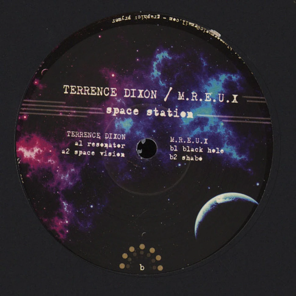 Terrence Dixon / M.R.E.U.X - Space Station