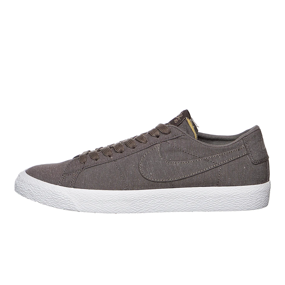 Nike SB - Zoom Blazer Low Canvas Deconstructed