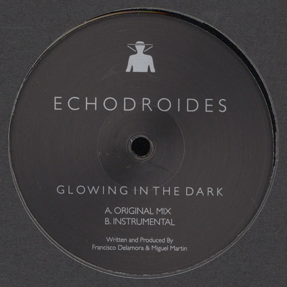 Echodroides - Glowing In The Dark