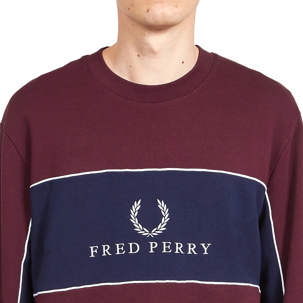 Fred Perry - Panel Piped Sweatshirt