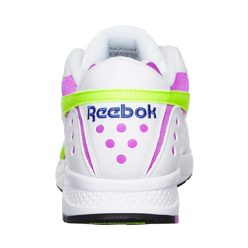 Reebok - Pyro