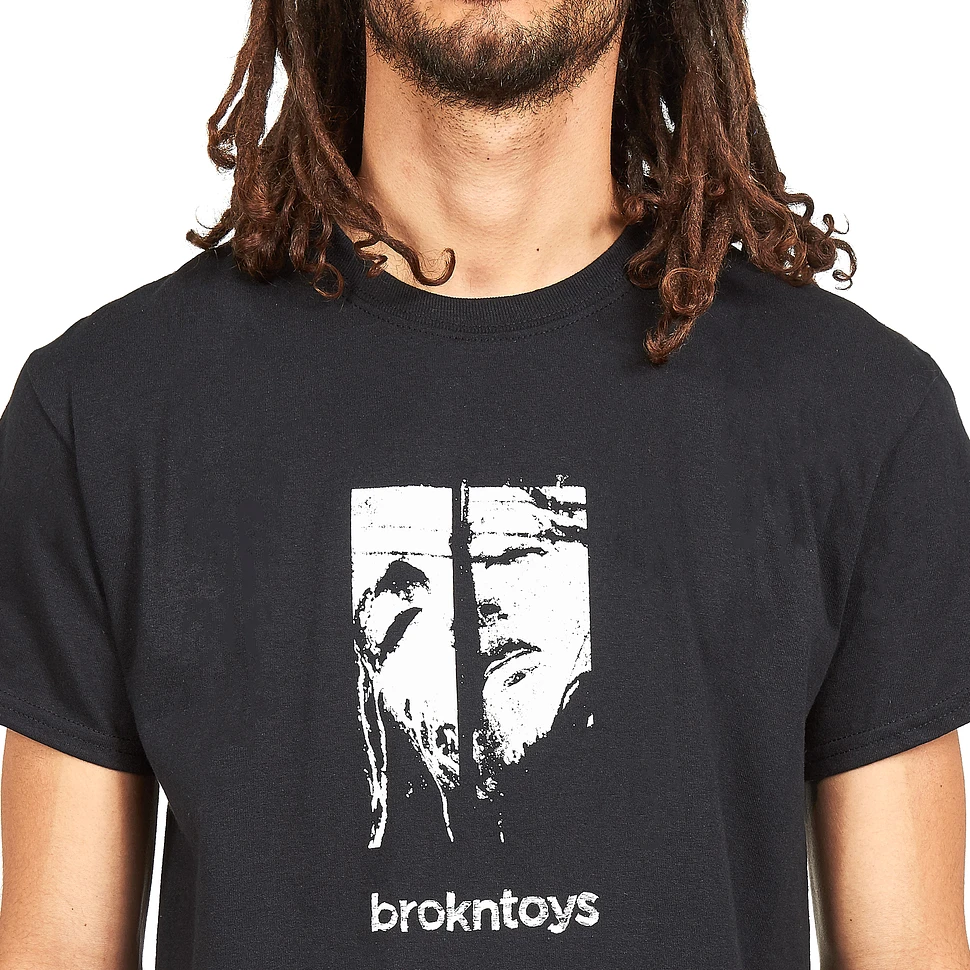 Brokntoys - Brokntoys T-Shirt