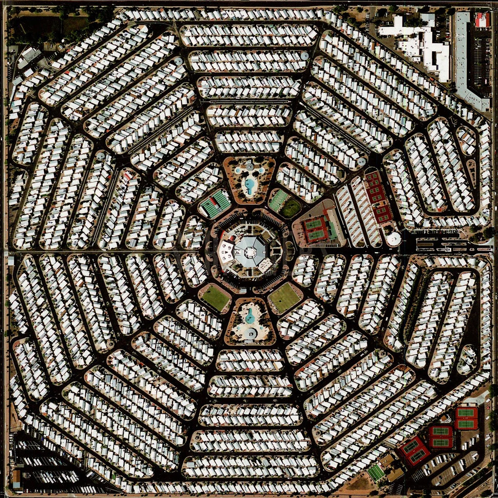 Modest Mouse - Strangers To Ourselves