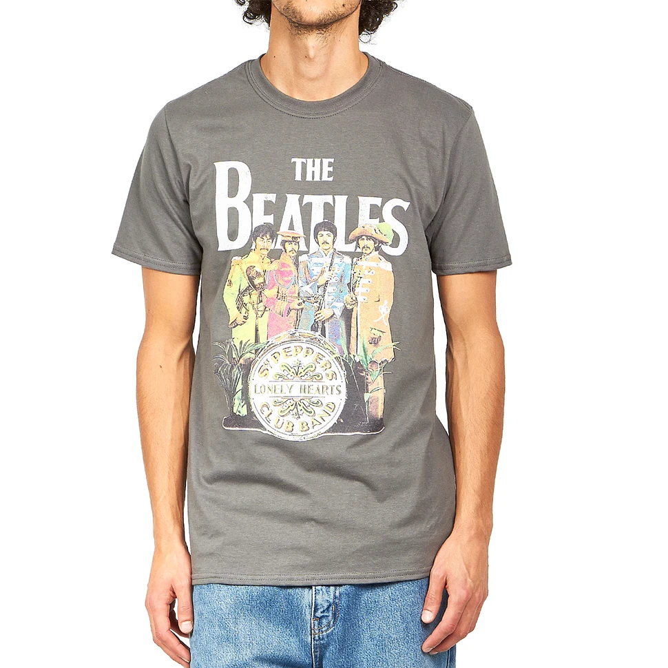 The Beatles - Sgt Pepper T-Shirt