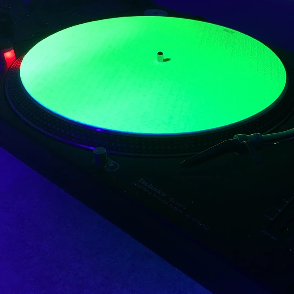 Glowtronics - Yellow Neon UV Blacklight Slipmat