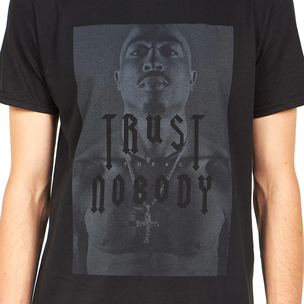 2Pac - Trust No One T-Shirt