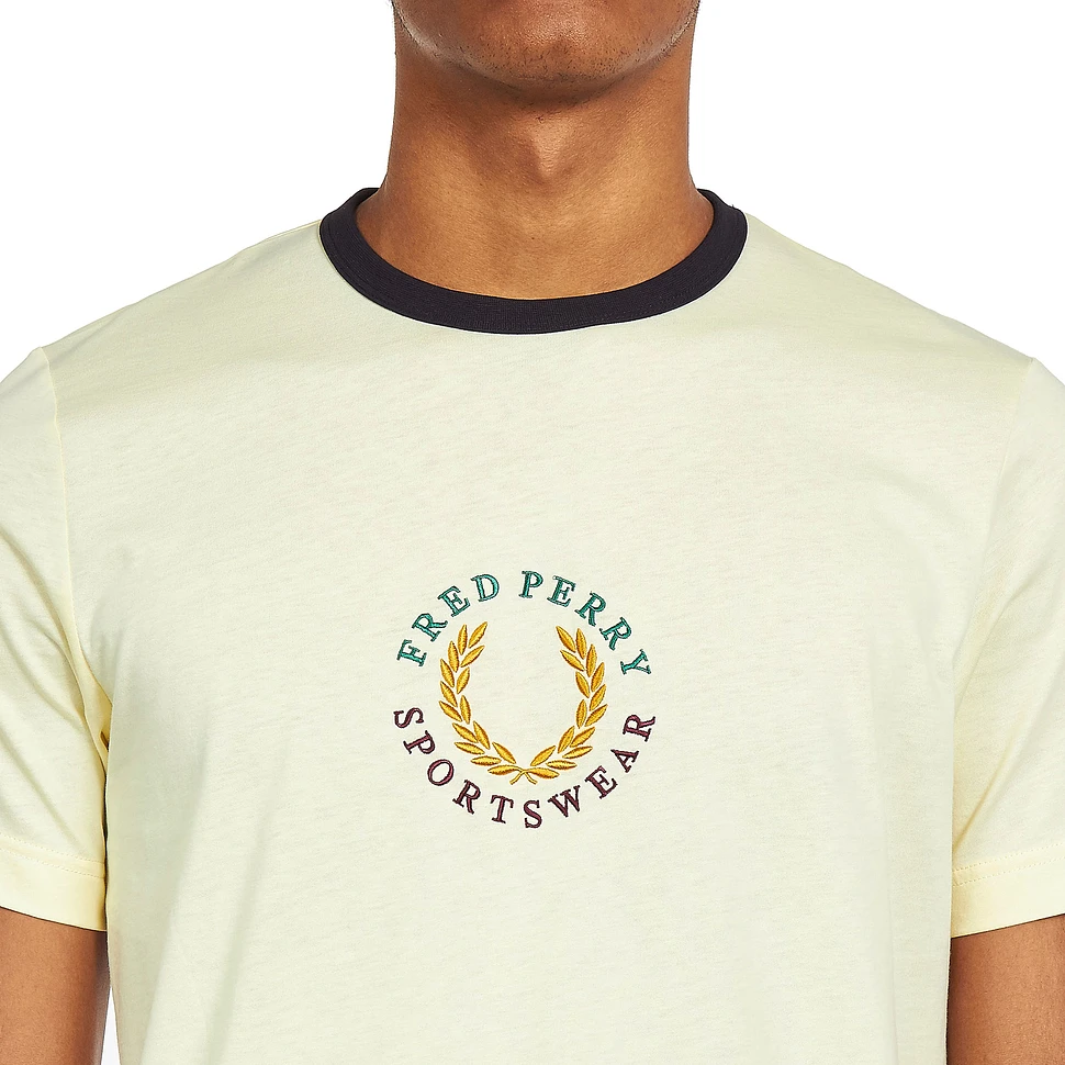 Fred Perry - Branded T-Shirt