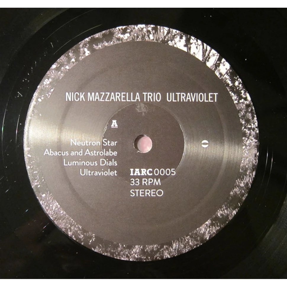 Nick Mazzarella Trio - Ultraviolet