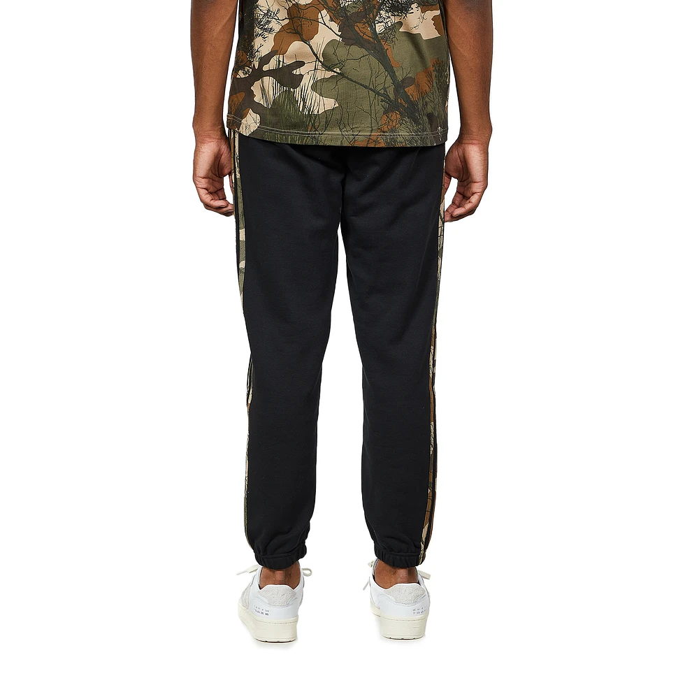 adidas - Camo Sweatpant