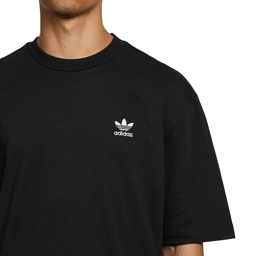 adidas - Back And Front Print Trefoil Tee