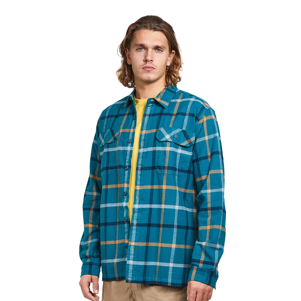 Patagonia - Long-Sleeved Organic Cotton MW Fjord Flannel Shirt