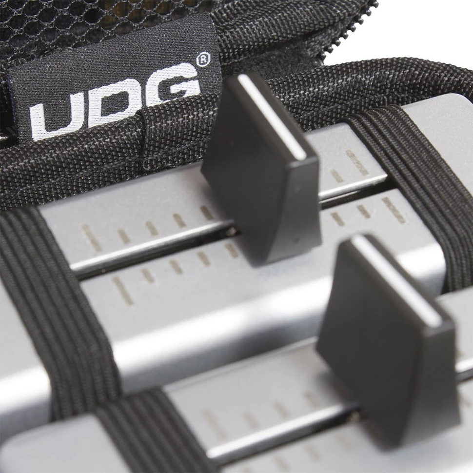 UDG - Creator Portable Fader Hardcase Medium