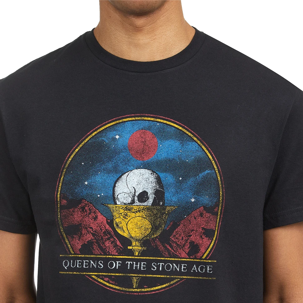 Queens Of The Stone Age - Chalice T-Shirt