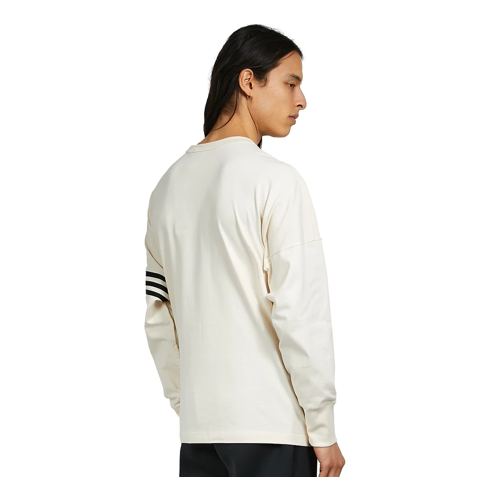 adidas - Adicolor Neuclassics Long Sleeve