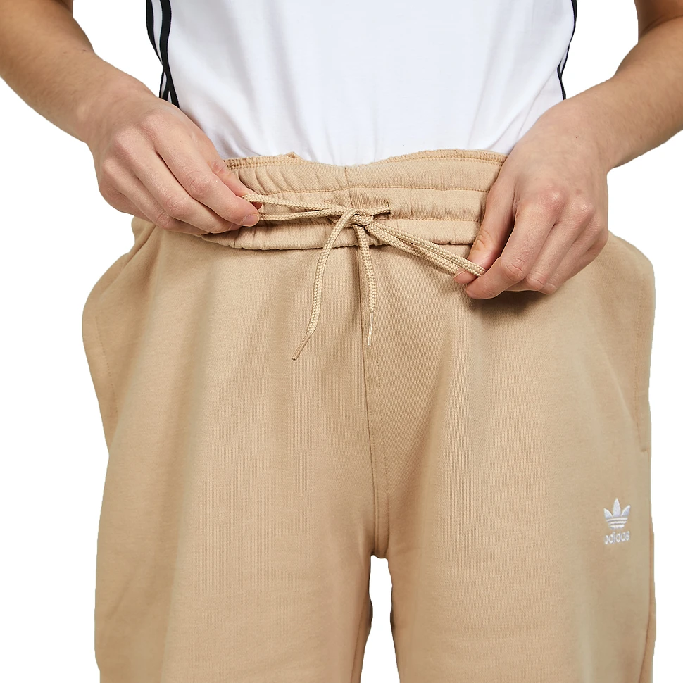 adidas - Adicolor Essentials Sweatpants