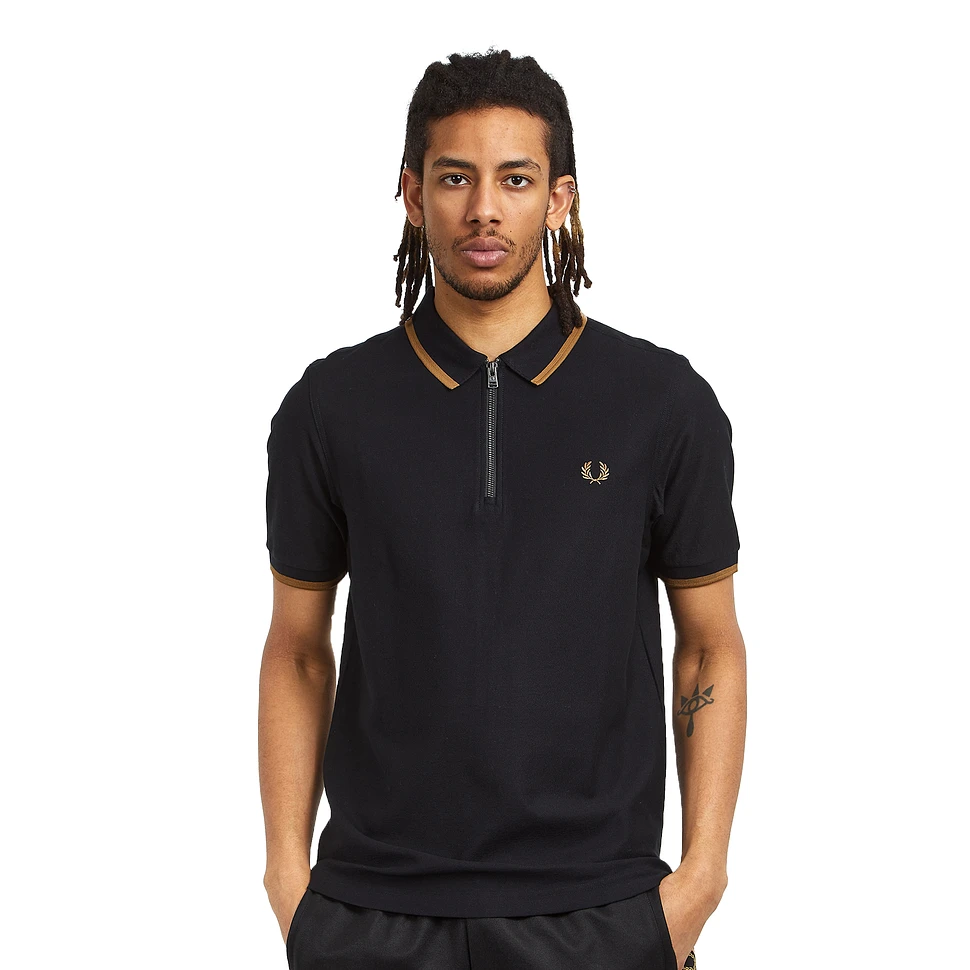 Fred Perry - Zip Neck Crepe Polo Shirt (Black) | HHV