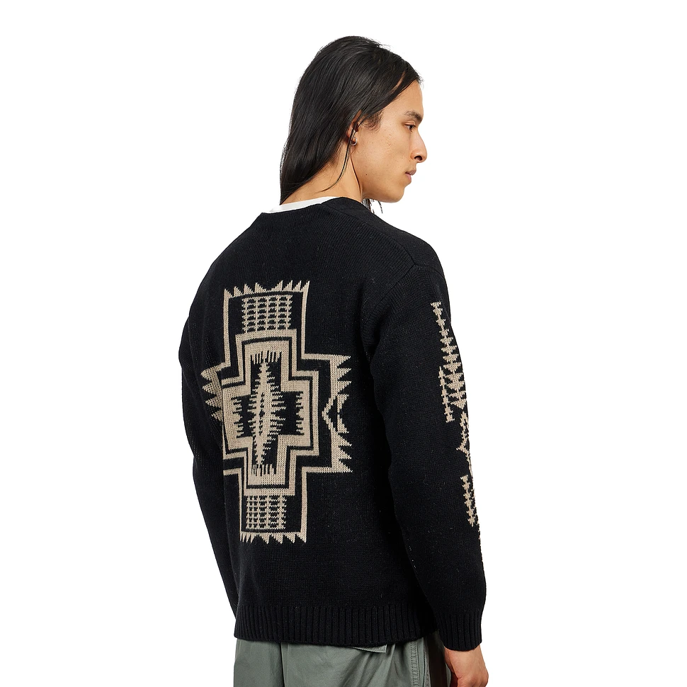 Pendleton - V Neck Cardigan (Black Harding Star) | HHV