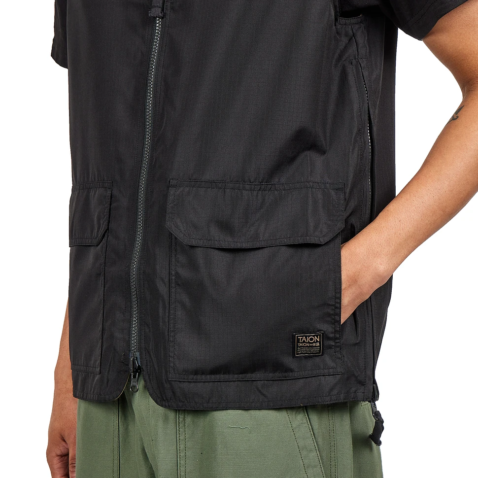 TAION - Non Down Military Reversible V Neck Vest