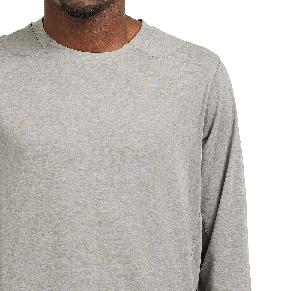 Oakley - Latitude Flight Shell Tee