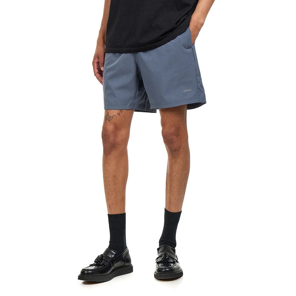 Adsum - Run Short