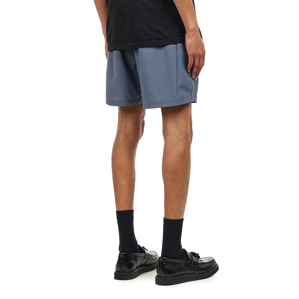 Adsum - Run Short
