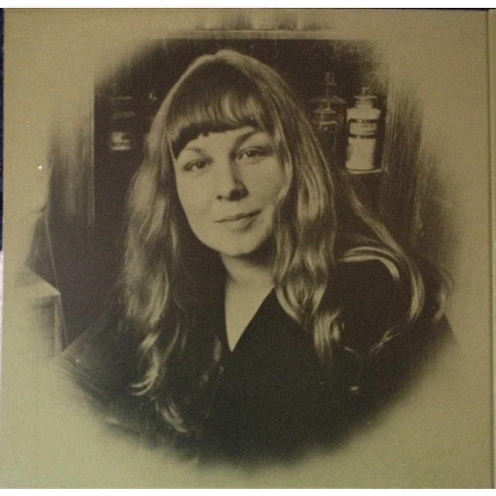 Sandy Denny - The North Star Grassman And The Ravens