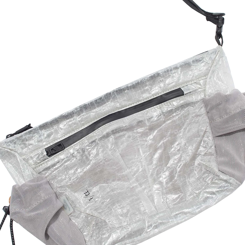 F/CE - Shoulder with Dyneema