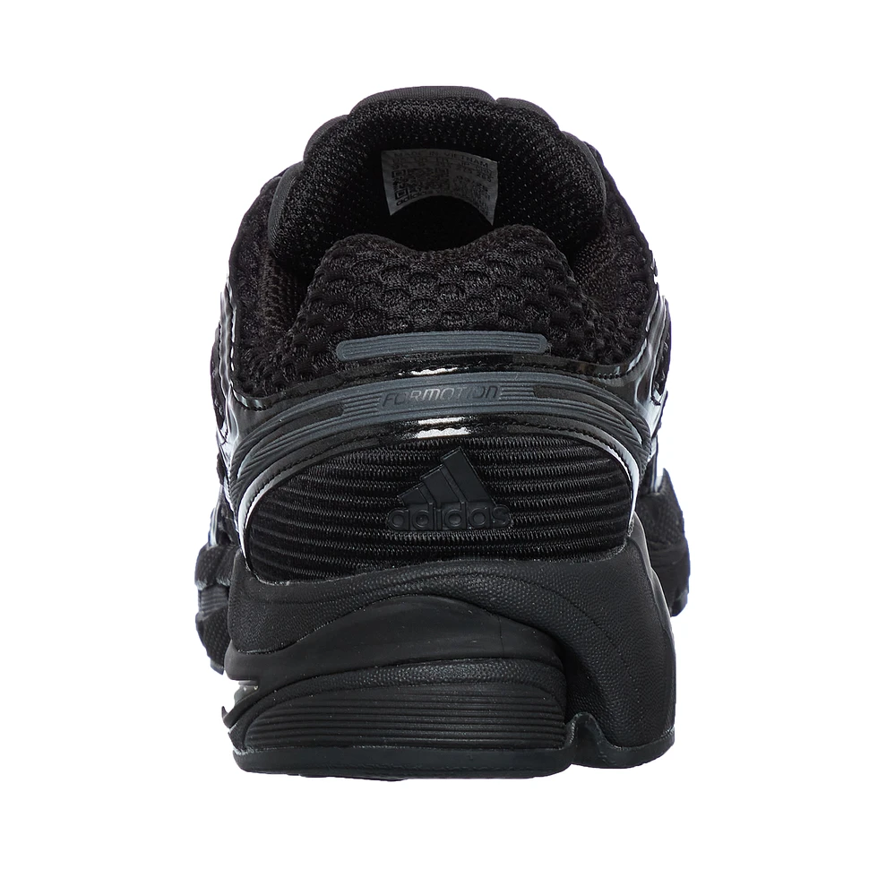 adidas - Adistar Control 5