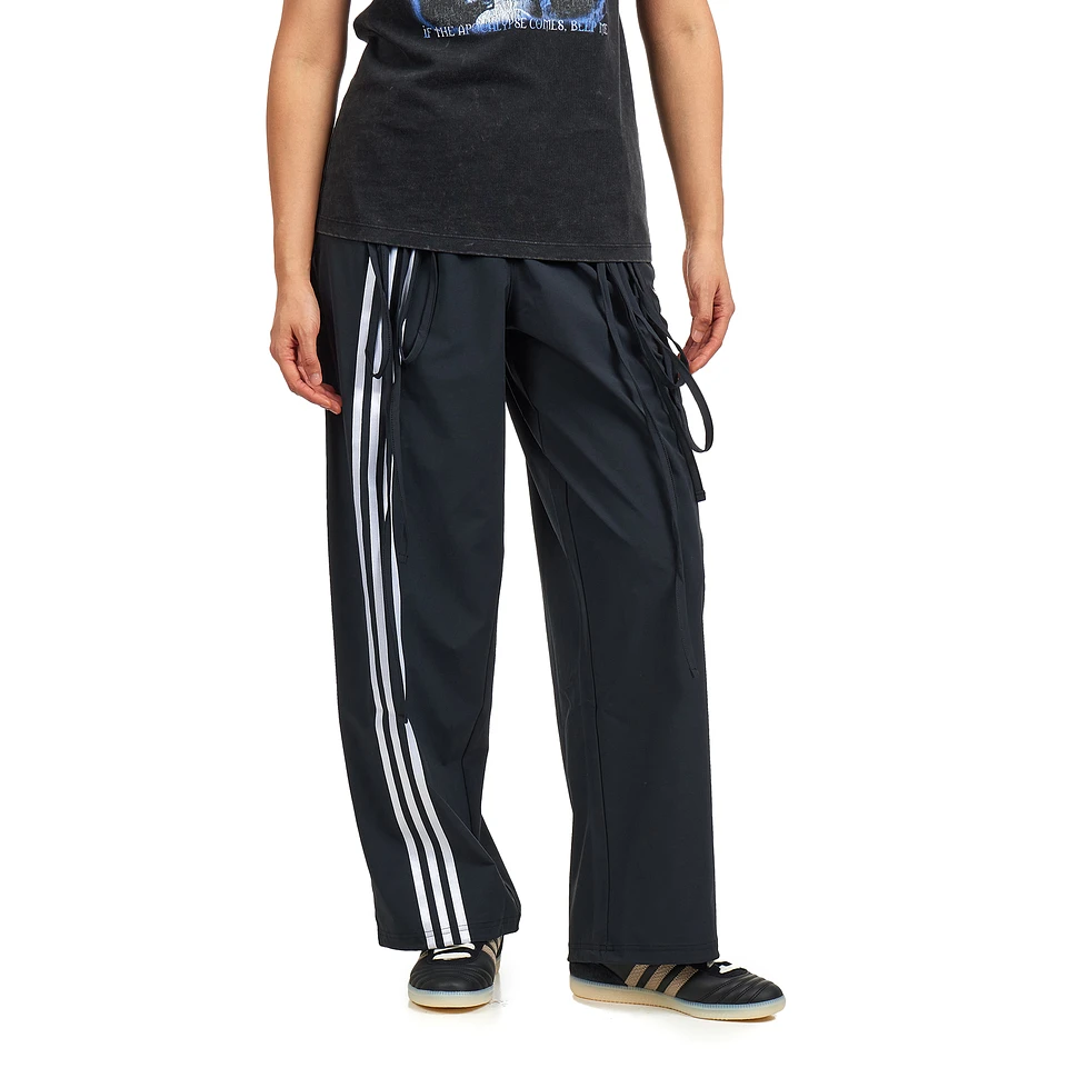 adidas - Ribbon Parachute Pants (Black) | HHV