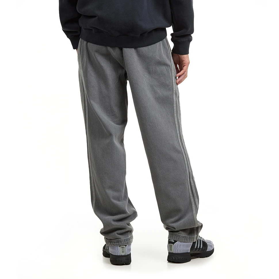 adidas Adicolor Loose Trackpant Denim Stone (Light Denim) HHV