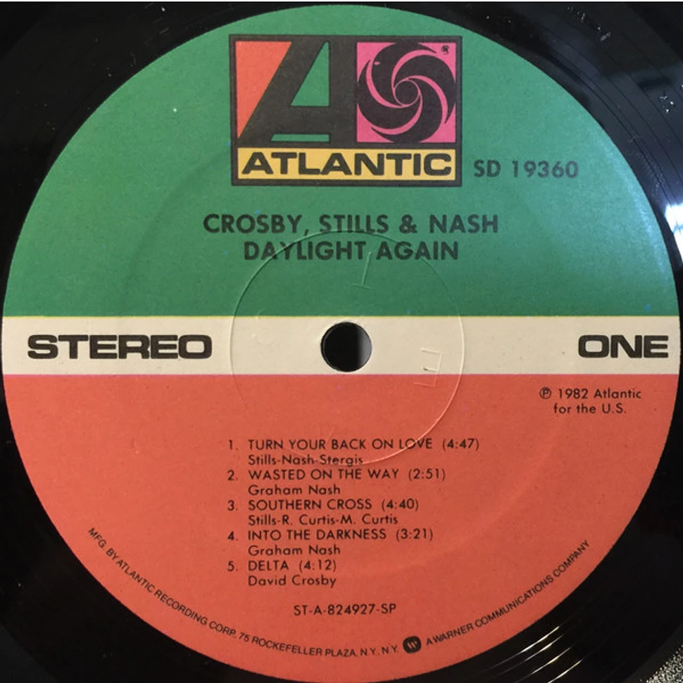 Crosby, Stills & Nash - Daylight Again