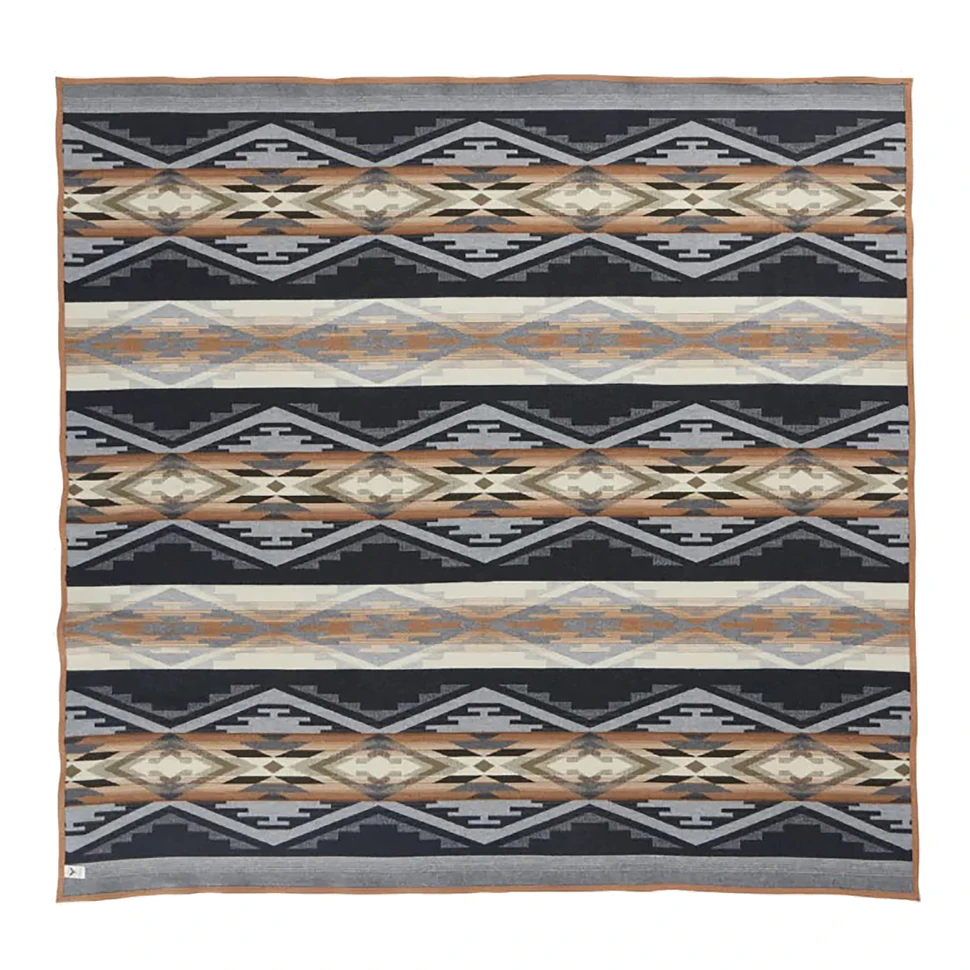 Pendleton - Jacquard Unnapped Robe