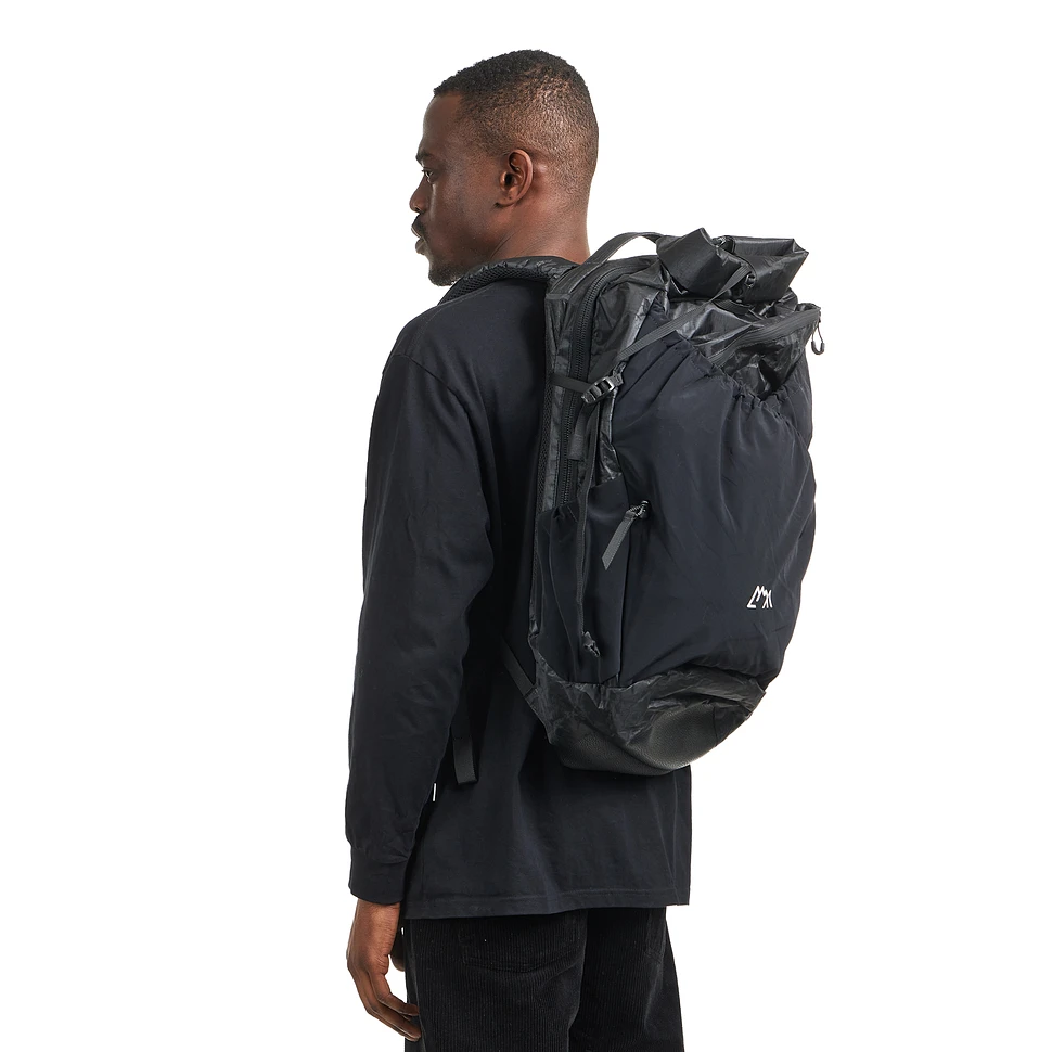 CMF Outdoor Garment - Hykerz 35 with Dyneema