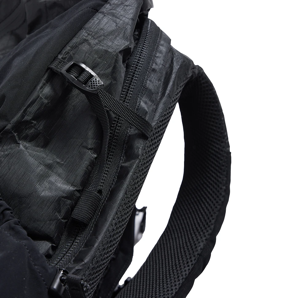 CMF Outdoor Garment - Hykerz 35 with Dyneema