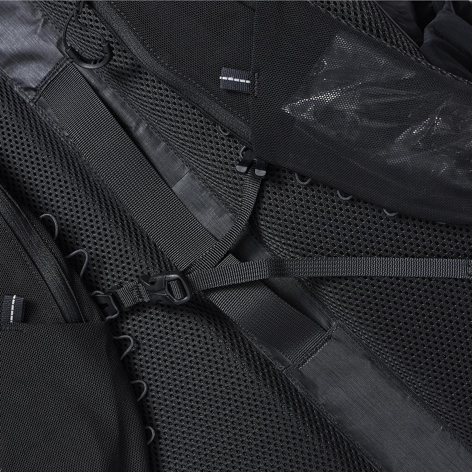 CMF Outdoor Garment - Hykerz 35 with Dyneema