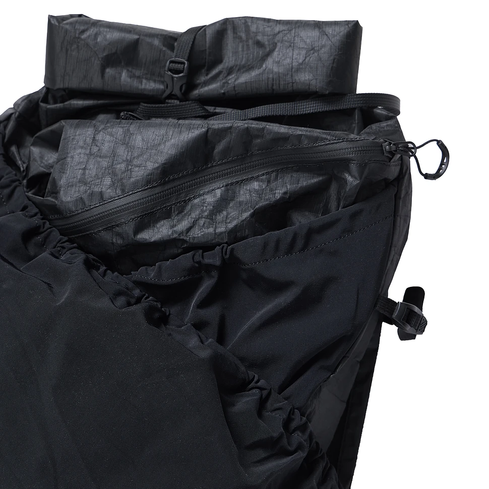 CMF Outdoor Garment - Hykerz 35 with Dyneema