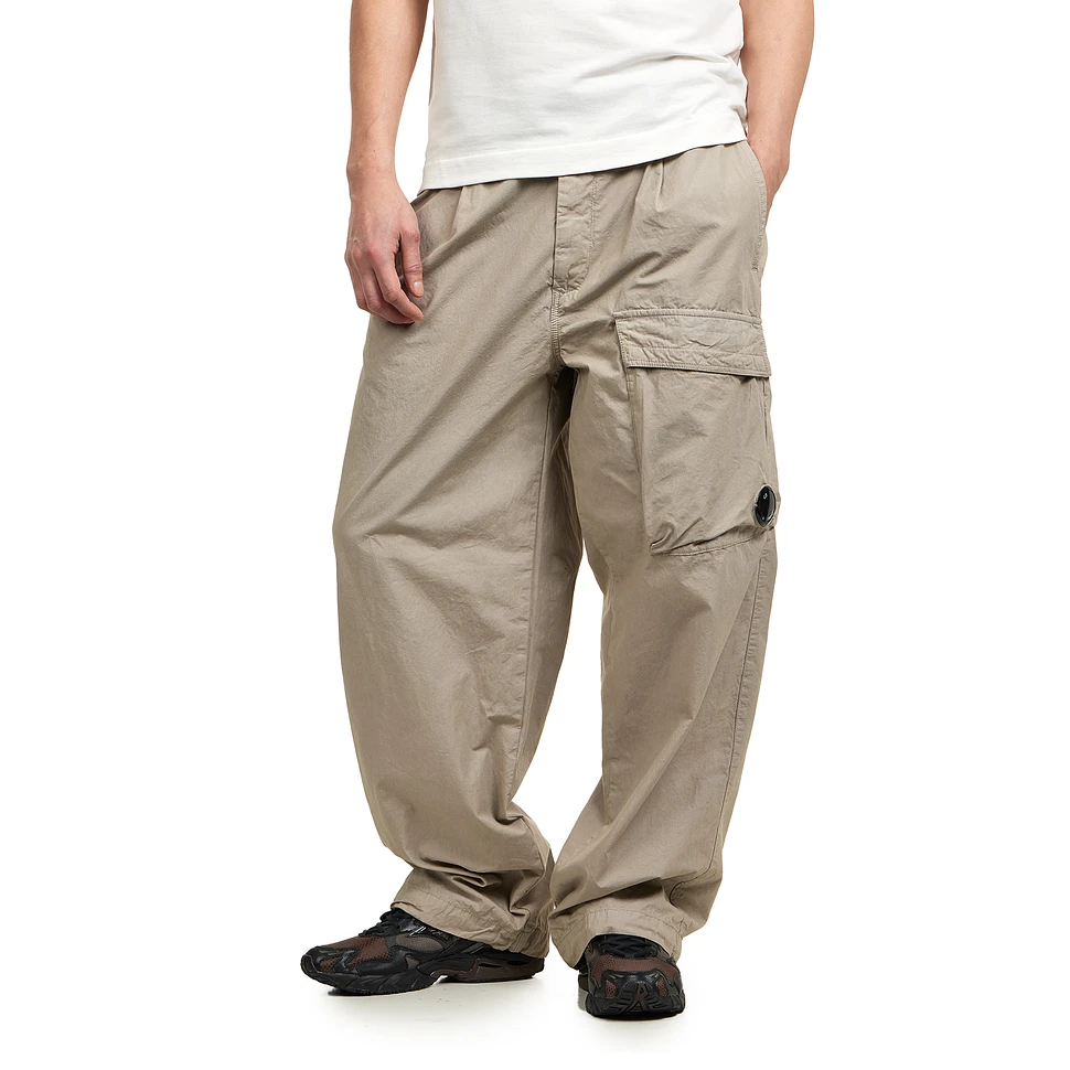 MICROREPS BOXY CARGO LENS PANTS カーキ　48 C.P. Company - Micro-Reps Boxy Cargo Lens Pants (Dove) | HHV
