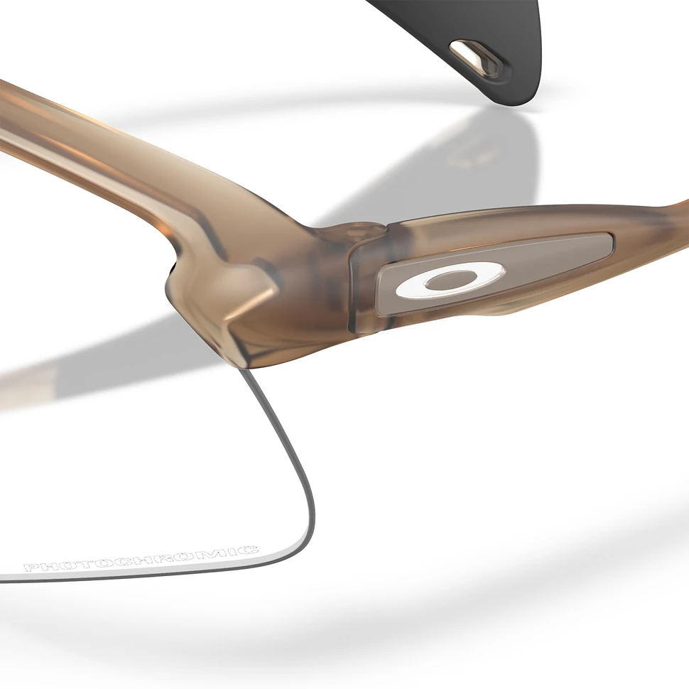 ブラウン Oakley X Satisfy Stunt Devil 国内正規品 Oakley X Satisfy Stunt Devil Clear to Black Iridium Photochromic