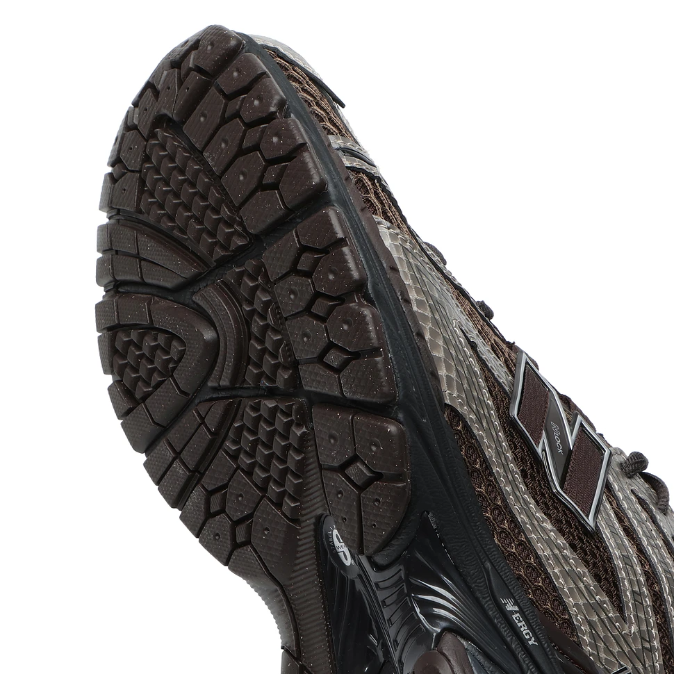 New Balance - U1906R