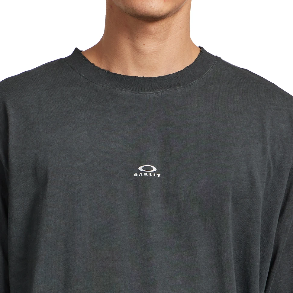 Oakley - Latitude Veil Tee