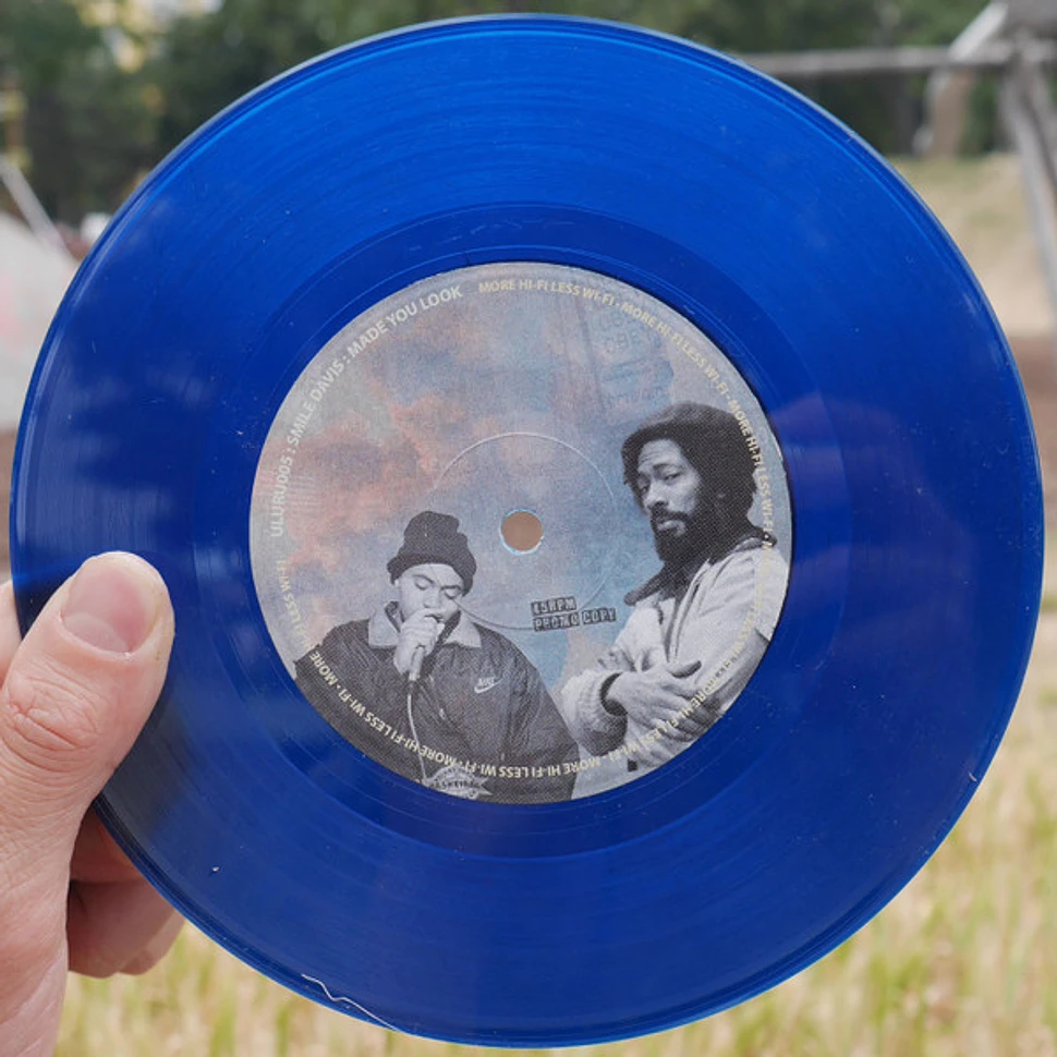 Smile Davis - Uluru 005