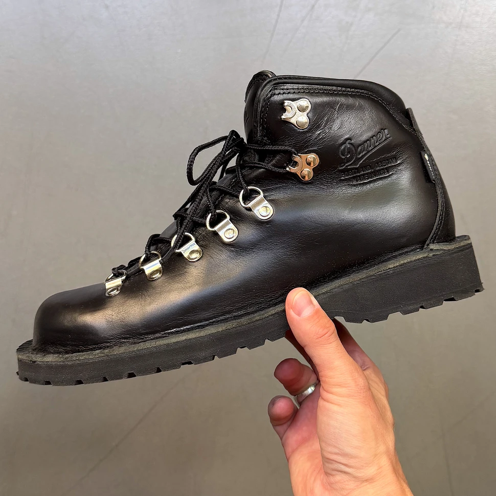 DANNER 마운틴 패스 블랙 글라스